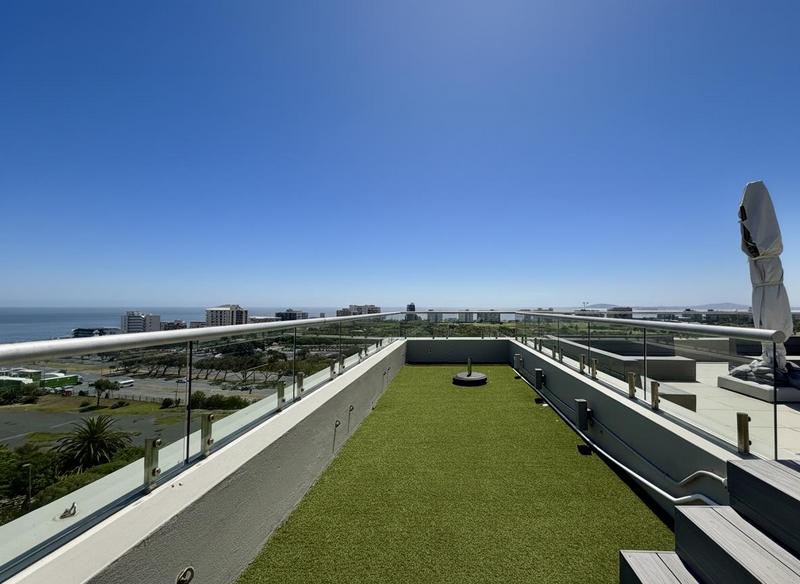 3 Bedroom Property for Sale in Green Point Western Cape